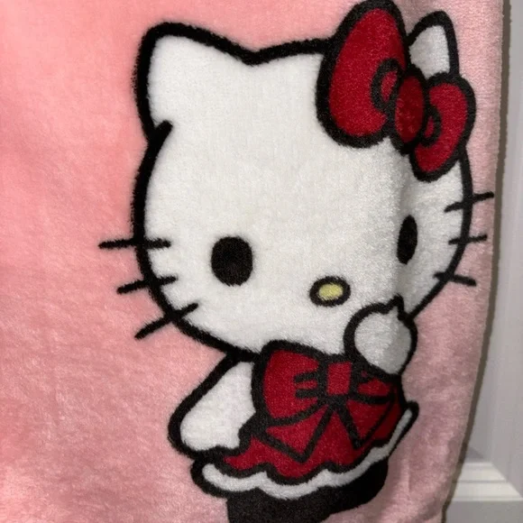 Hello kitty snowman Christmas blanket. - Picture 7 of 7